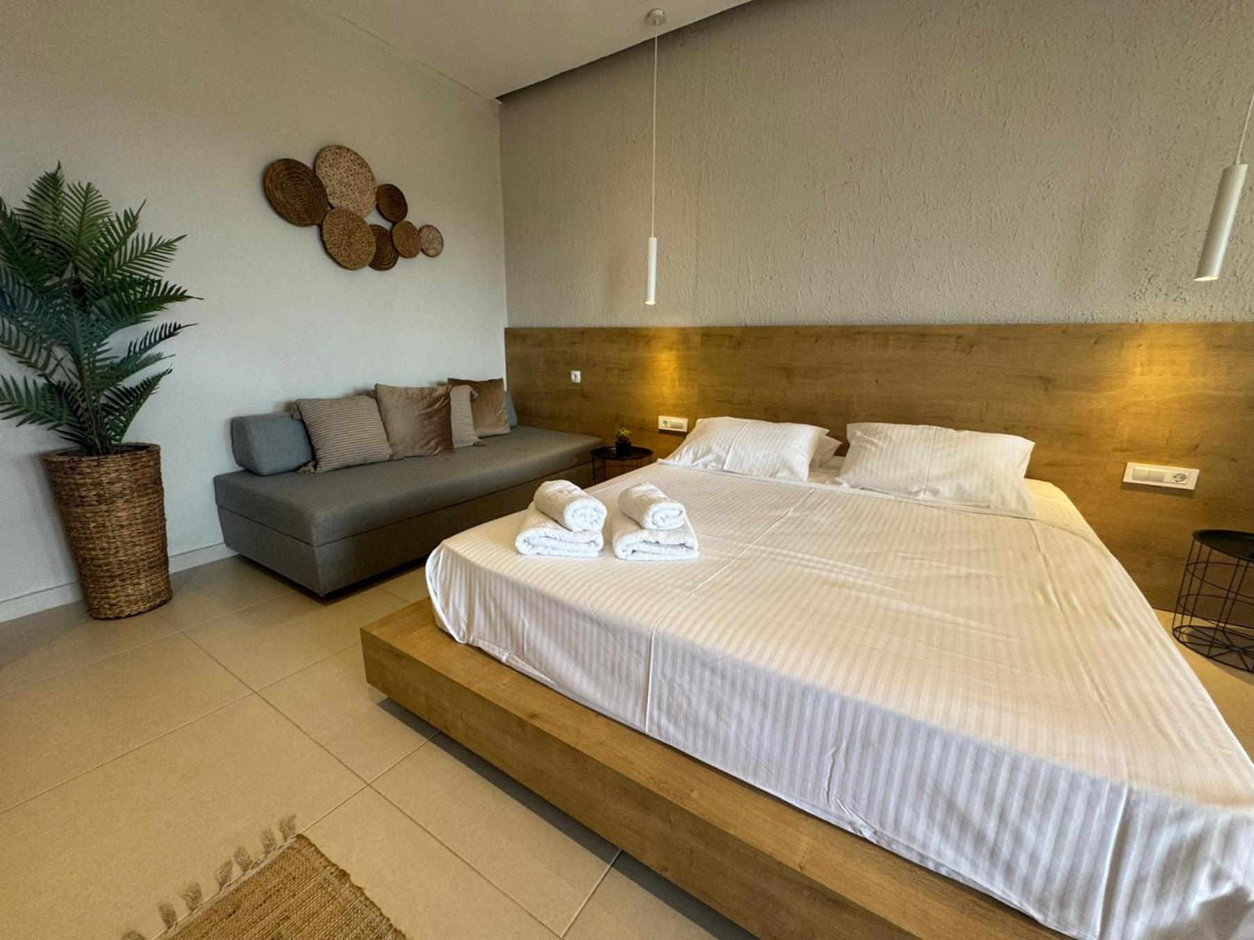 Eleftherias Suites - Near Beach Apartments 马拉希 外观 照片
